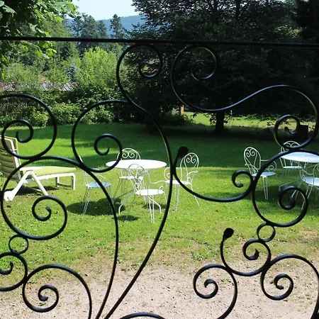 Ferienhaus Louisental - Gruppenunterkunft Für Selbstversorger Le Hohwald