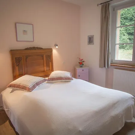 Ferienhaus Louisental - Gruppenunterkunft Für Selbstversorger Le Hohwald